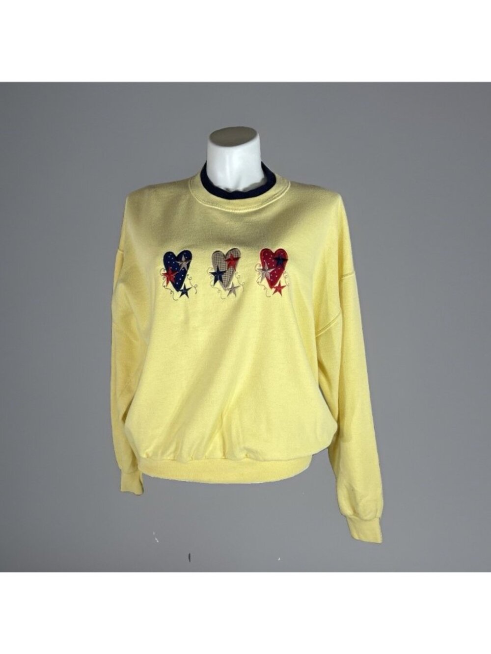 Yellow Sweatshirt Women's Size XL Embroidered Hearts/ Stars Vintage Jerzees Tag